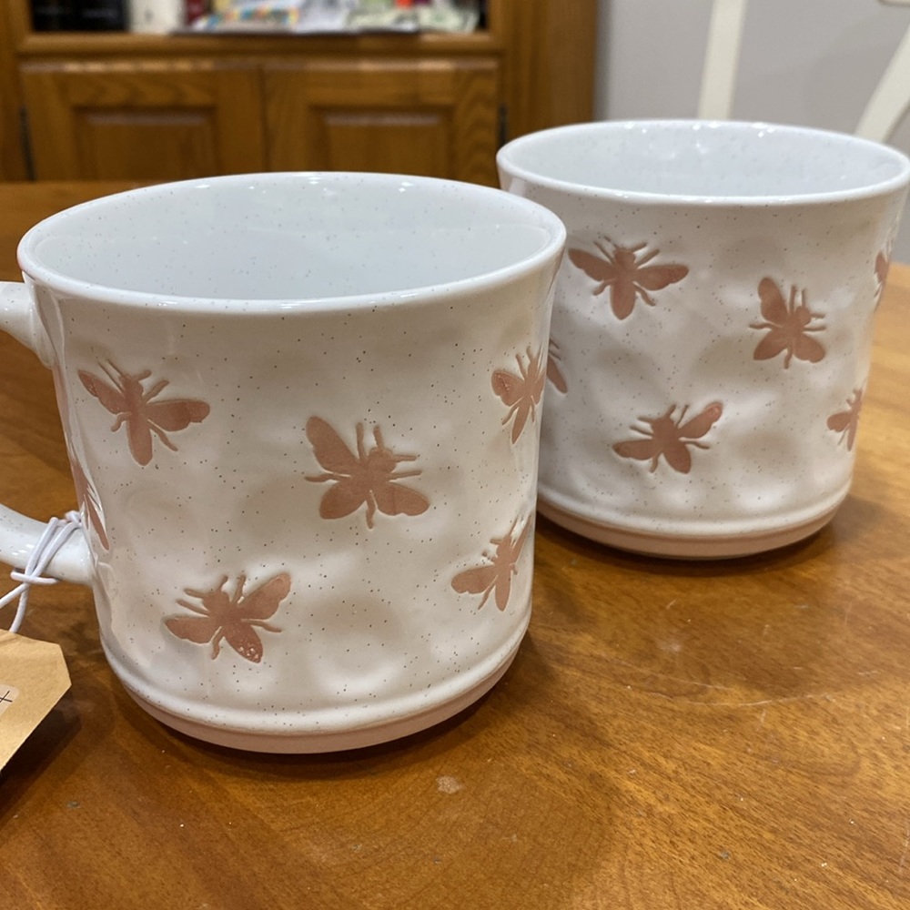 COPY - NWT.  Set off 2, Potter’s Corner, 16oz., ceramic mugs.